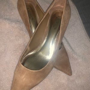 Ralph Lauren Suede Pump Camel